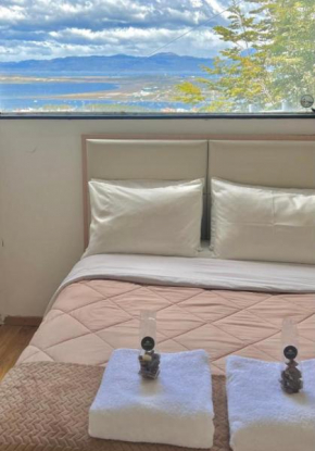 CasaAustral tu estadia con vista unica de toda la ciudad y el canal